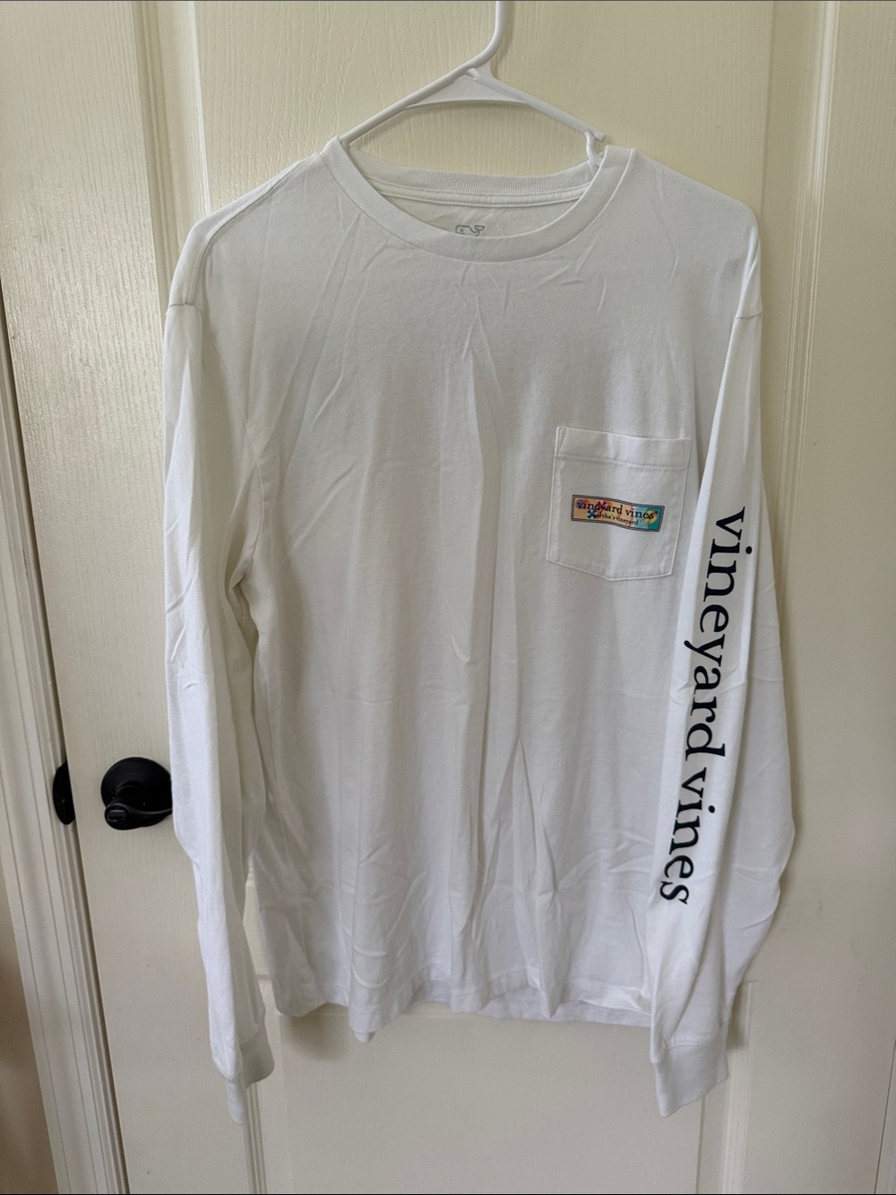Vineyard Vines White Long-Sleeve Pocket Tee with Logo Sleeve